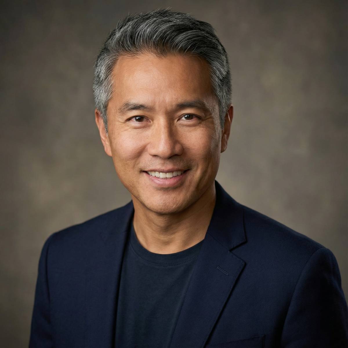 海角网首席导演张明远